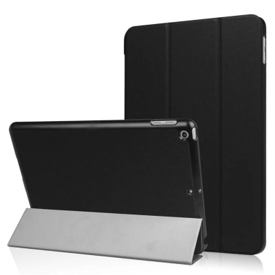 iPad (2017 / 2018) tri-fold folio case zwart