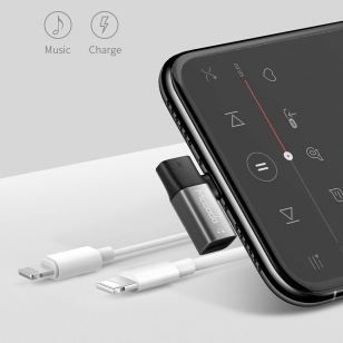 Mcdodo Lightning splitter voor laden en muziek
